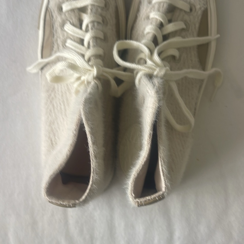 NWOB CONVERSE CHUCK 70 Cozy High-top Sneakers Size 8.5 beige fuzzy fabric - Picture 10 of 11